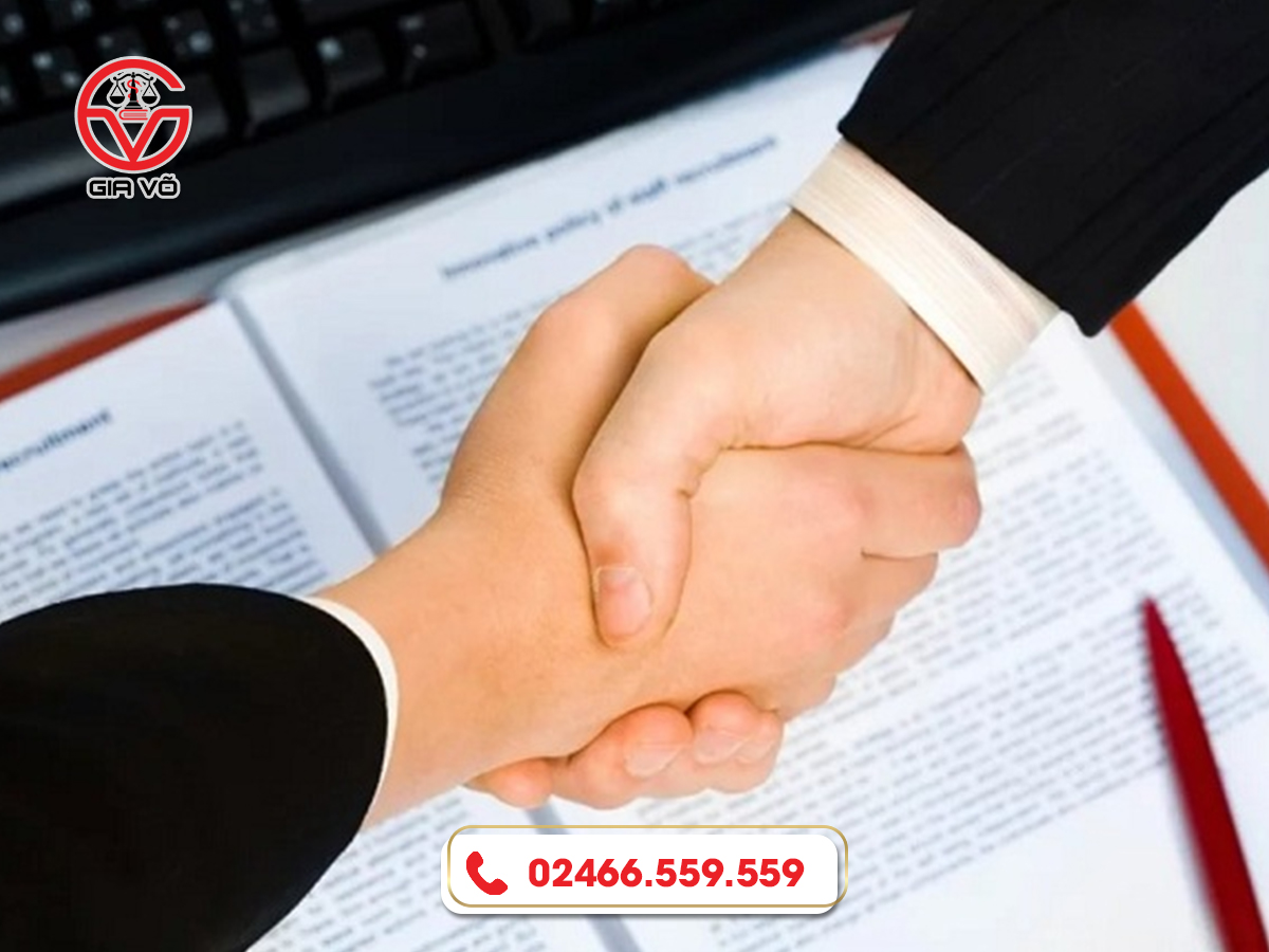 Đội ngũ luật sư, chuyên viên giàu kinh nghiệm, chuyên môn cao  Đội ngũ luật sư, chuyên viên giàu kinh nghiệm, chuyên môn cao